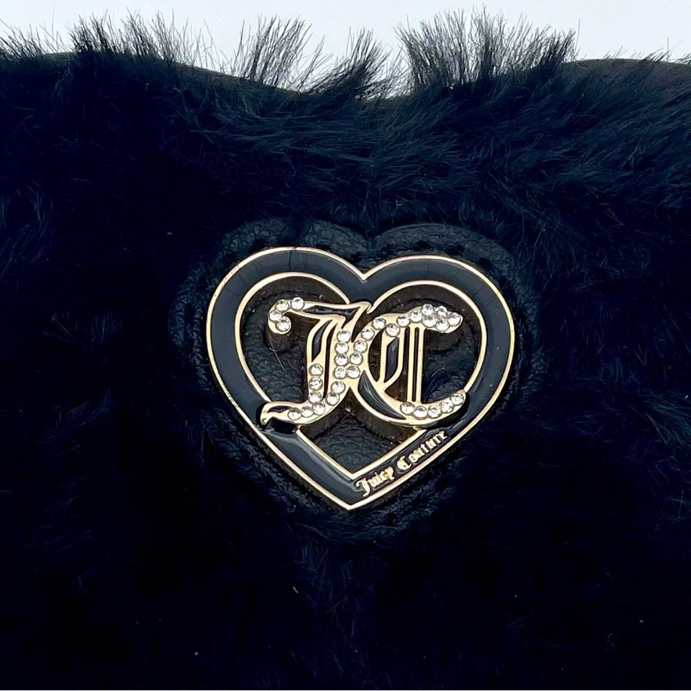 Juicy Couture Furry “Get Cozy” Zip Around Wristlet NWT